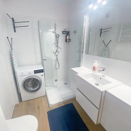 Apartment Idylla Z Ogrodem Przy Jeziorze I Tylko 500 M Do Morza *